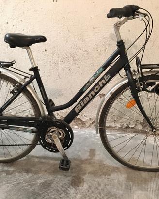 Bianchi Spillo da donna in acciaio
