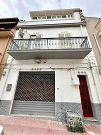 Casa indipendente in via Libertà, Terrasini