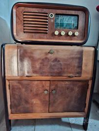 Mobile Radio e Giradischi d'Epoca
