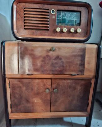 Mobile Radio e Giradischi d'Epoca