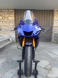Yamaha R6 2018 pronto pista