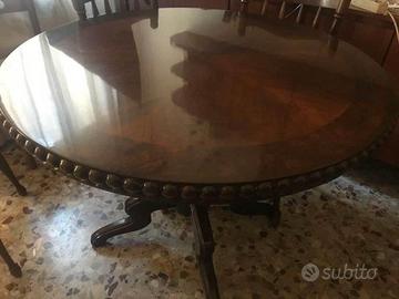 Tavolo tondo da pranzo