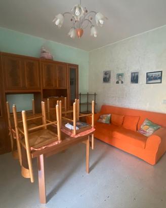 Appartamento e garage 1° p via Molise rif.747