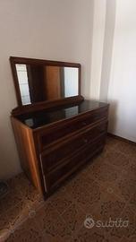 Cassettiera e armadio