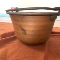 Pentola in rame antico