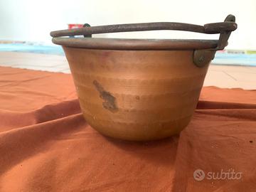 Pentola in rame antico