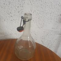 Bottiglia di vetro vintage 