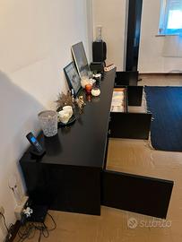 Mobile in larice laccato nero opaco