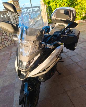 Honda NC750X DCT 