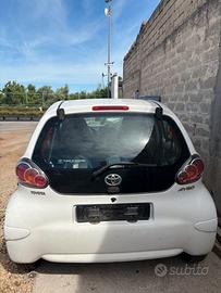 RICAMBI TOYOTA AYGO 1.0 BENZINA ANNO:2011