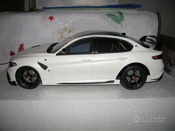 Alfa Romeo Giulia GTAm 1/18 Otto ottomobile bianca