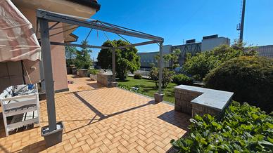 Gazebo in metallo 3x3mt + vasi con sassi