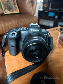 Canon R6 con obbiettivi