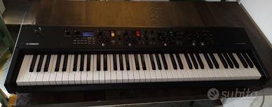 YAMAHA CP73 STAGE PIANO