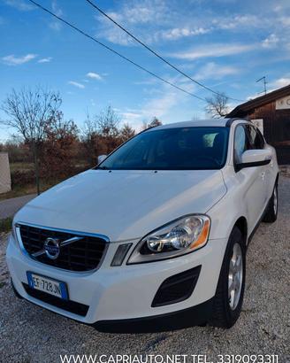 Volvo XC 60 XC60 D5 AWD Geartronic Kinetic