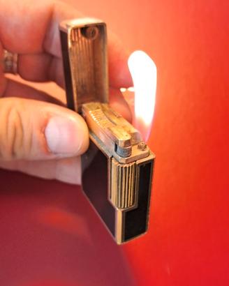 Accendino Dupont lacca nera e oro giallo funziona