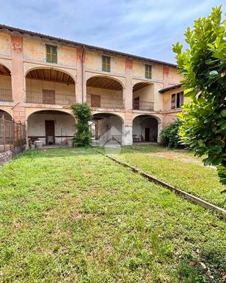 RUSTICO A CASTEL ROZZONE