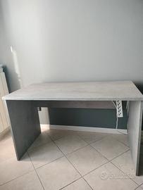 Scrivania 