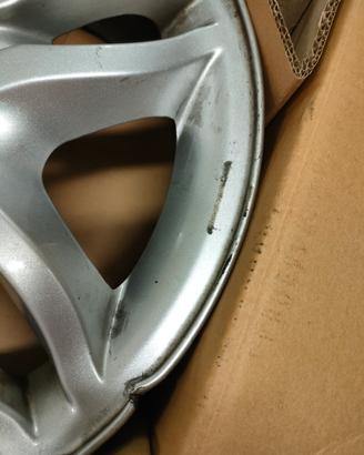 cerchio in lega 15" Renault Clio
