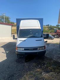 Furgone iveco daily
