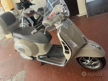 Vespa GTS 300 - 2023