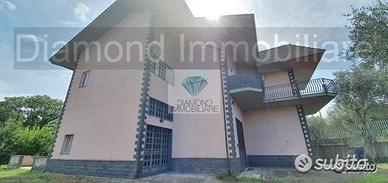 Villa singola con terreno a Linguaglossa Permuta