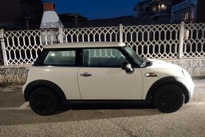 Mini One  1.4 per neo patentati