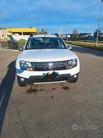 dacia duster 4x4 BEN TENUTA!