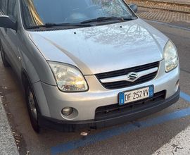 Suzuki Ignis 4x4 a gas