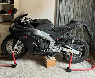 Aprilia rs4 125