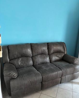 Divano 3 posti - 2 recliner elettrici