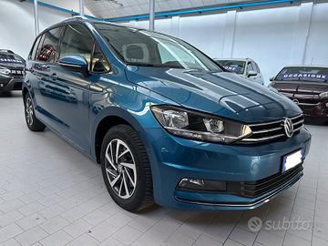 Volkswagen Touran 1.4 TSI Executive BlueMotion Tec