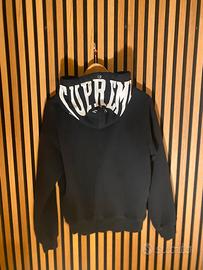 Supreme hoodie con logo sul cappuccio