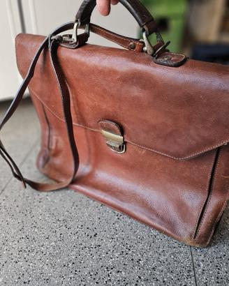 BORSA 24ORE CON TRACOLLA E CHIAVE