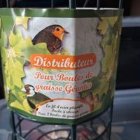 Distributori mangime uccelli