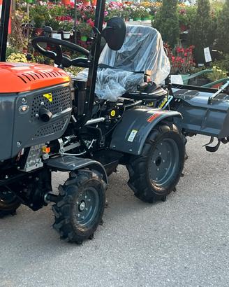 Trattorino evo plus. 14 cv