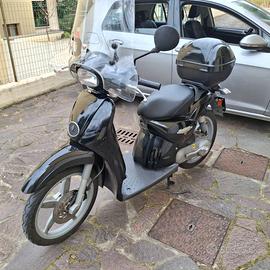 scarabeo 50cc 2 tempi nero