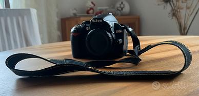 Macchina fotografica Nikon D3100