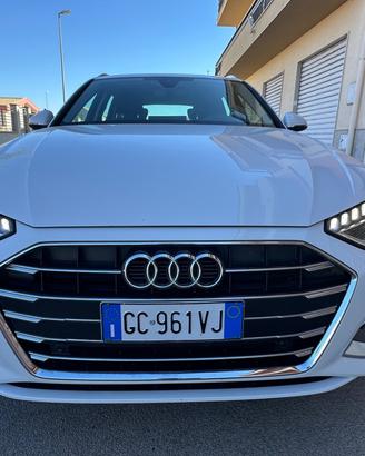 Audi A4 A4. Avant 35 TDI-163 CV S tronic line edit