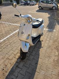 Vespa LX125 Immatricolazione 09/2005 18.350 km