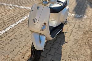 Vespa LX125 Immatricolazione 09/2005 18.350 km