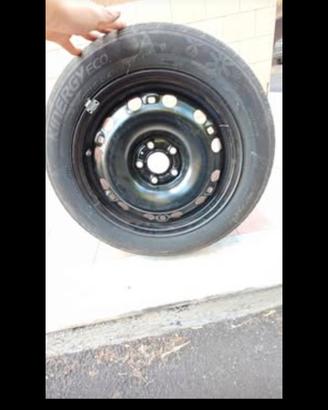Ruota con pneumatico 185/60/r15 84H Hankook