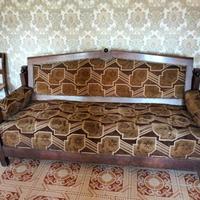 Divano d'epoca in legno 3 posti