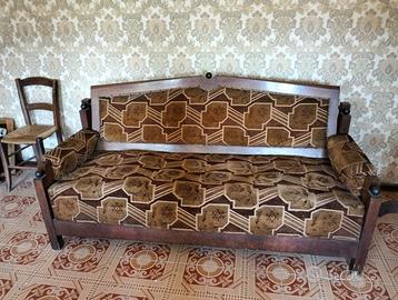 Divano d'epoca in legno 3 posti