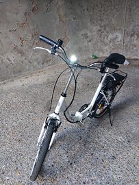 Bici elettrica  pieghevole