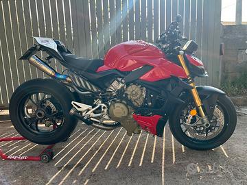 Ducat streetfighter v4s