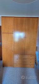 armadio in legno