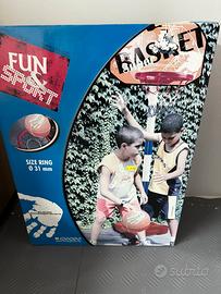 Canestro basket