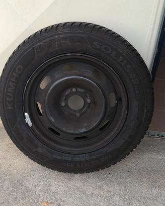 Ruota Completa 195/65 R15 4x10 Kumho 4 Stagioni