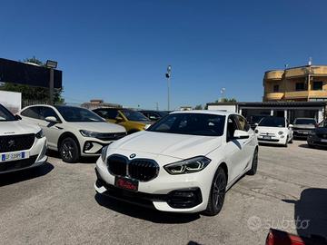BMW 116 d 5p. Advanced Automatica